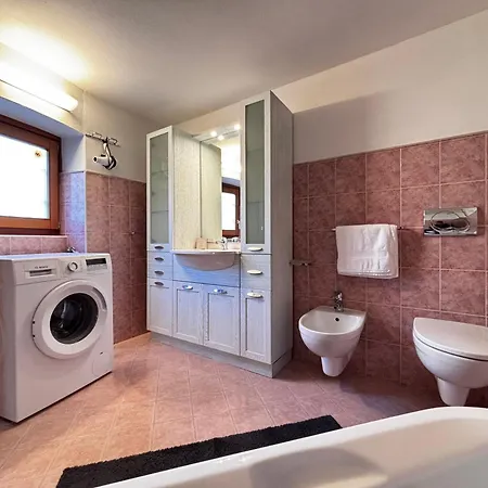 Apartment Garden's - Larihome A79 *
